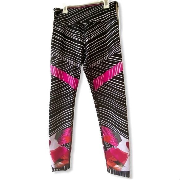 NWT Calvin Klein Performance Cropped  Leggings - Picture 1 of 10